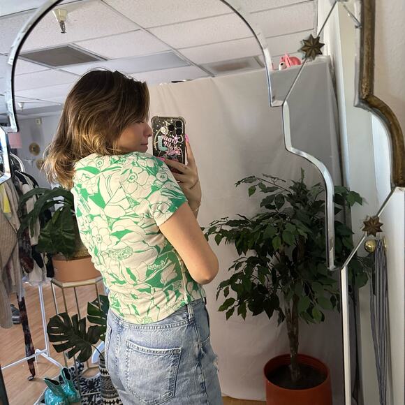 Maeve V-Neck Short Sleeve Floral Ruched Cropped Blouse Green Small - Picture 3 of 3